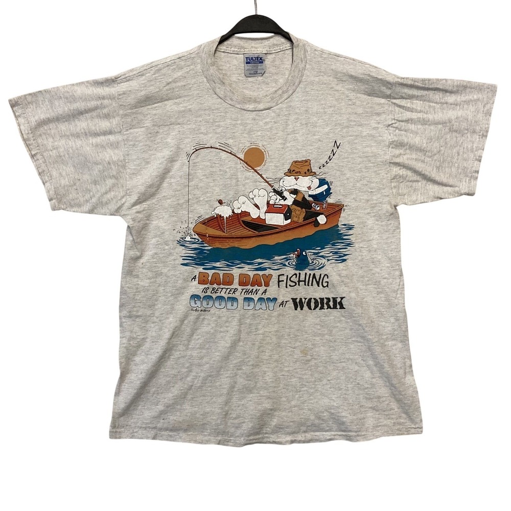 Vintage T-Shirt Size L 80s Cartoon Cat A Bad Day at Fishing is better than Work